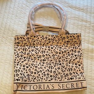 NWT Victoria’s Secret pink leopard tote
